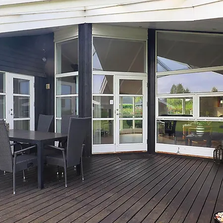 10 Person In Rudkobing-by Traum Feriehus Spodsbjerg